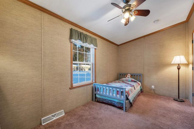 9 Slate Run, North Hampton, NH 03862