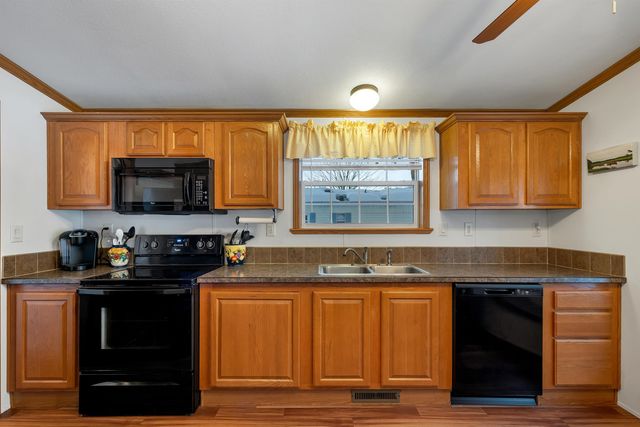 9 Slate Run, North Hampton, NH 03862