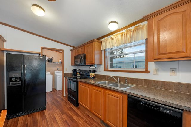 9 Slate Run, North Hampton, NH 03862