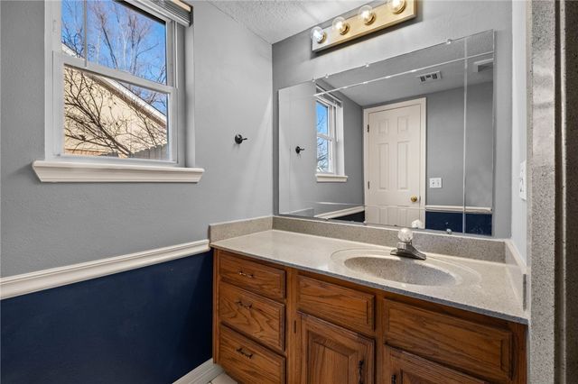 905 Cardinal Drive, Rogers, AR 72756