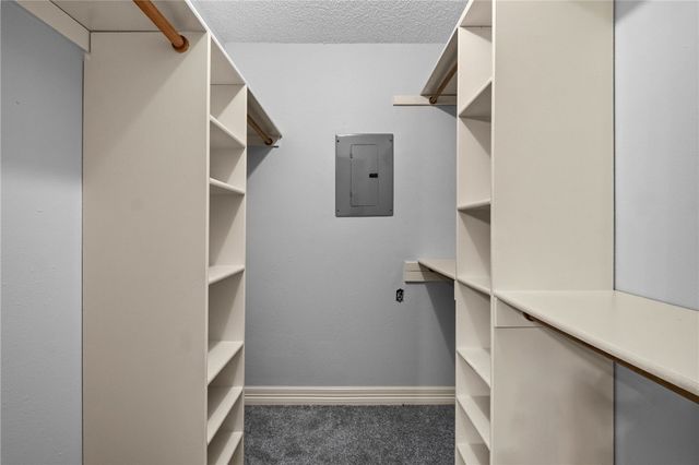 905 Cardinal Drive, Rogers, AR 72756