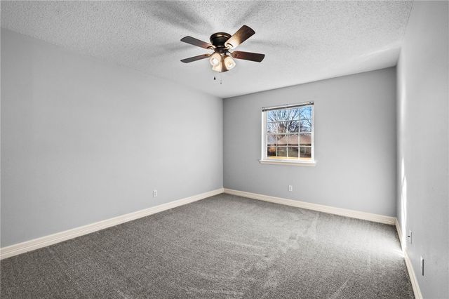 905 Cardinal Drive, Rogers, AR 72756