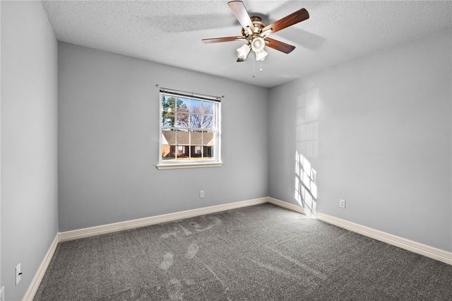 905 Cardinal Drive, Rogers, AR 72756