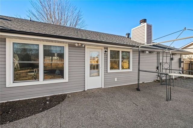 905 Cardinal Drive, Rogers, AR 72756