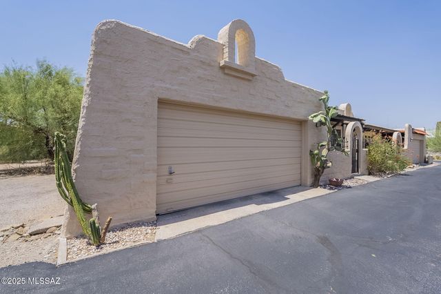3032 S Sierra Villas Drive, Tucson, AZ 85713