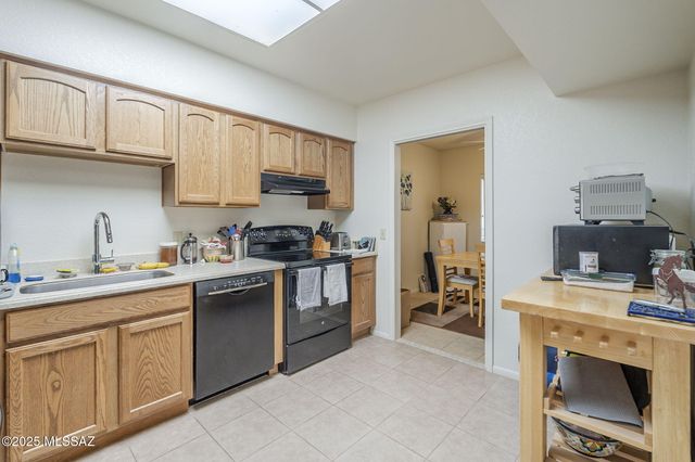 3032 S Sierra Villas Drive, Tucson, AZ 85713