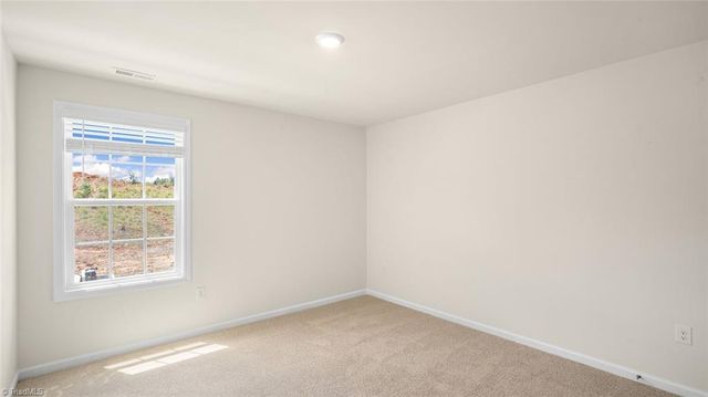 113 Harbor Hill Boulevard, Jamestown, NC 27282