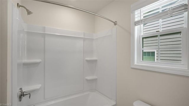 113 Harbor Hill Boulevard, Jamestown, NC 27282