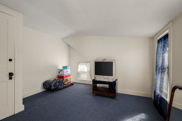 1 Ashland Street, Portsmouth, NH 03801