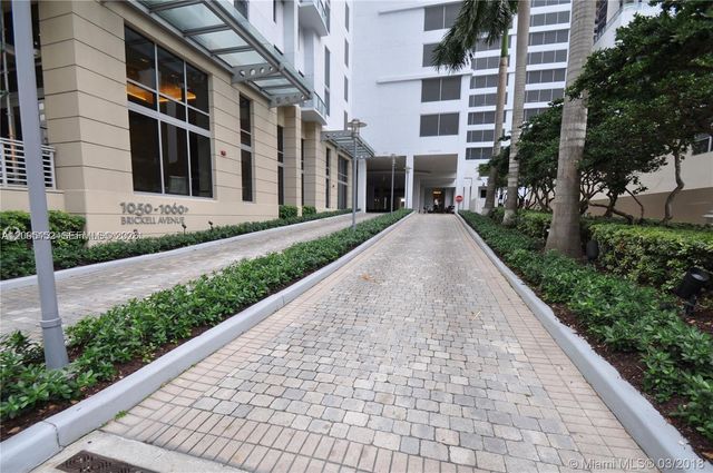 1060 Brickell Avenue 3111, Miami, FL 33131