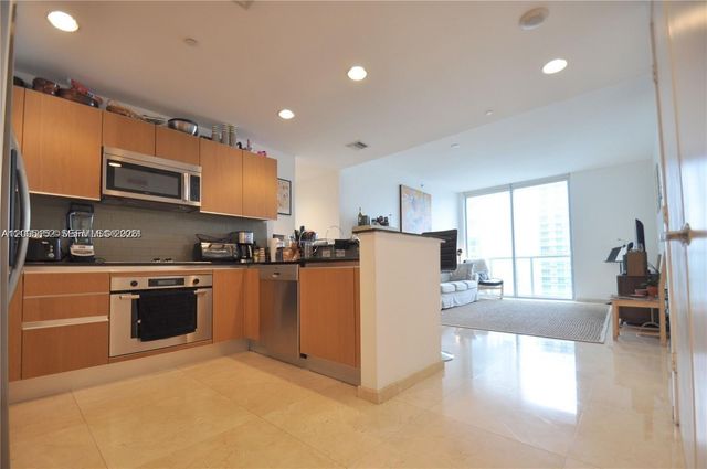 1060 Brickell Avenue 3111, Miami, FL 33131