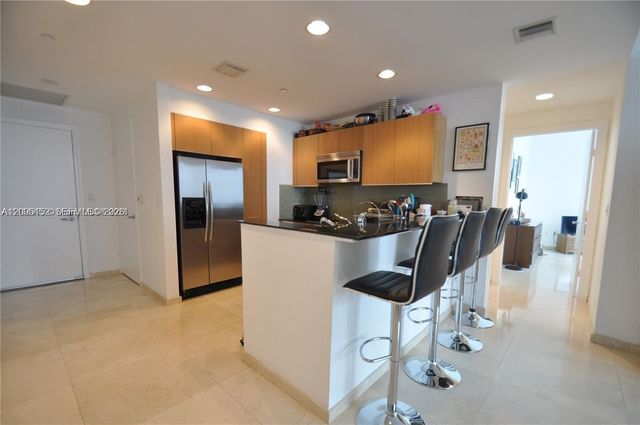 1060 Brickell Avenue 3111, Miami, FL 33131