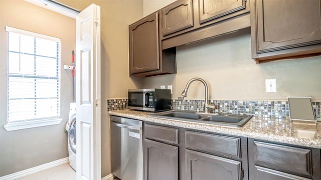 4621 Ebb Tide Drive, Rowlett, TX 75088