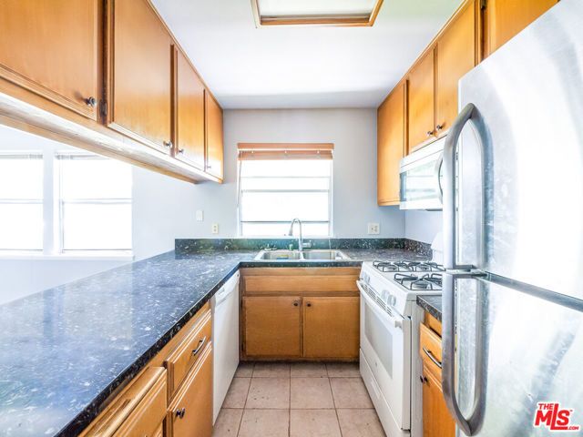 3635 Kalsman Drive 4, Los Angeles, CA 90016