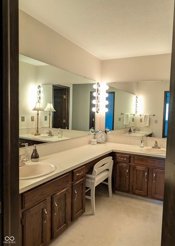 524 Conner Creek Drive, Fishers, IN 46038