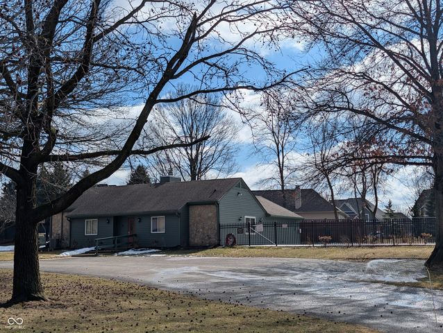 524 Conner Creek Drive, Fishers, IN 46038