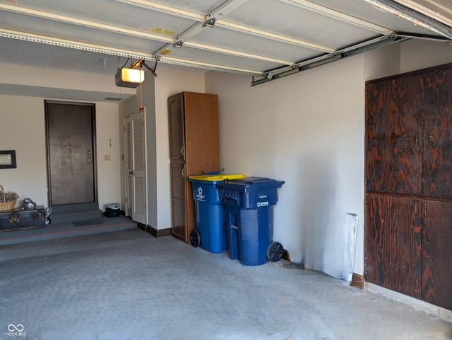 524 Conner Creek Drive, Fishers, IN 46038