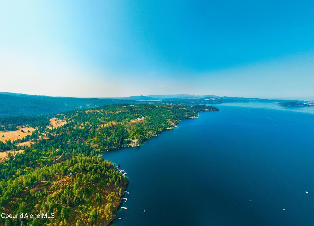 5727 S ODELIN LN, Harrison, ID 83833 photo 9