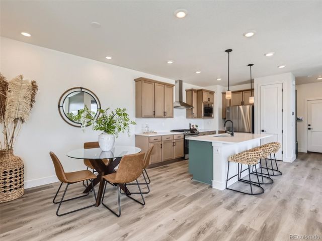 1203 S Algonquian Street, Aurora, CO 80018