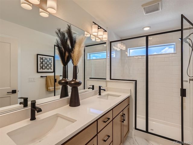 1203 S Algonquian Street, Aurora, CO 80018