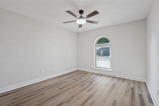 5221 Alpha Drive, The Colony, TX 75056