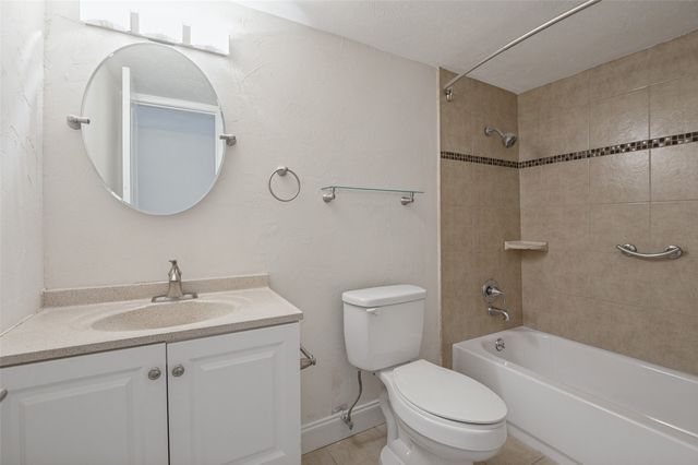 5221 Alpha Drive, The Colony, TX 75056
