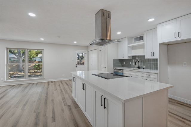 5221 Alpha Drive, The Colony, TX 75056