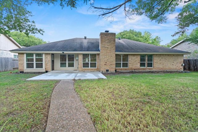 10403 Pinehurst DR, Austin, TX 78747
