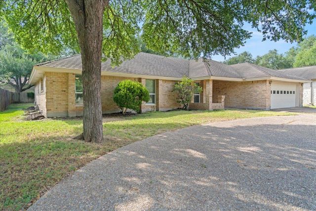 10403 Pinehurst DR, Austin, TX 78747