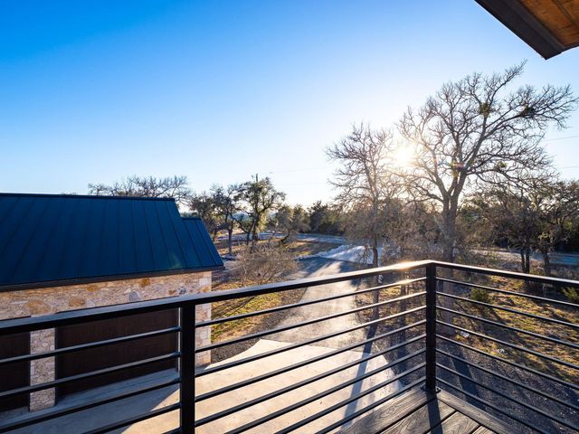 435 Gardenia DR, Wimberley, TX 78676