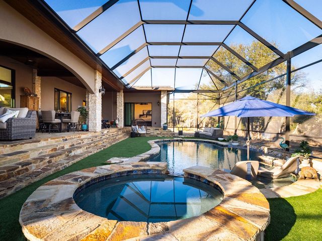 435 Gardenia DR, Wimberley, TX 78676