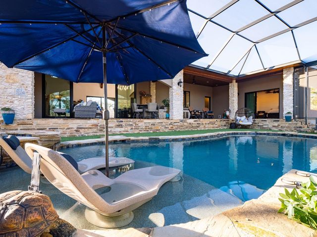 435 Gardenia DR, Wimberley, TX 78676