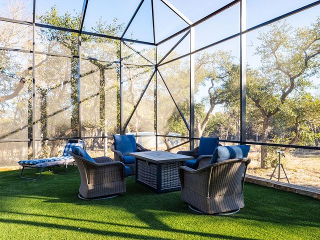 435 Gardenia DR, Wimberley, TX 78676