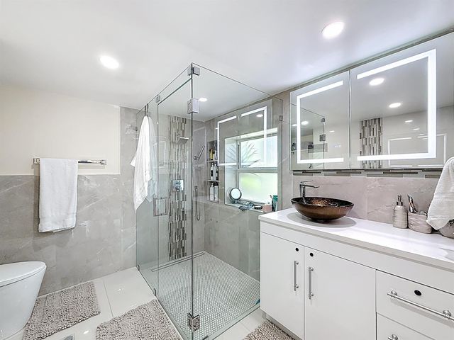 2601 NE 18th Street, Pompano Beach, FL 33062