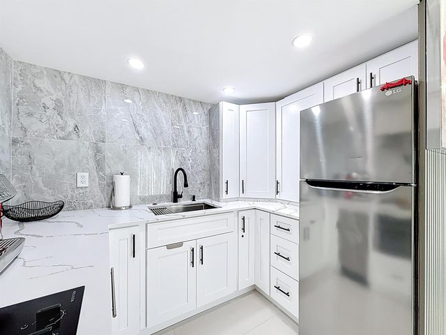 2601 NE 18th Street, Pompano Beach, FL 33062