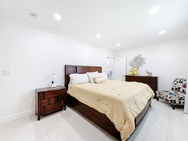 2601 NE 18th Street, Pompano Beach, FL 33062
