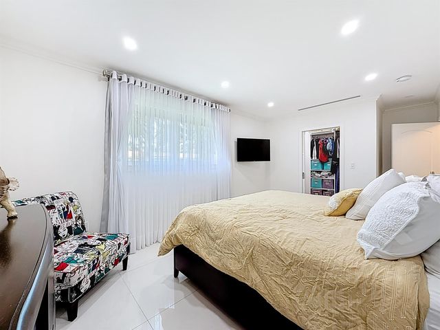 2601 NE 18th Street, Pompano Beach, FL 33062
