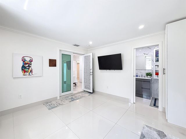 2601 NE 18th Street, Pompano Beach, FL 33062