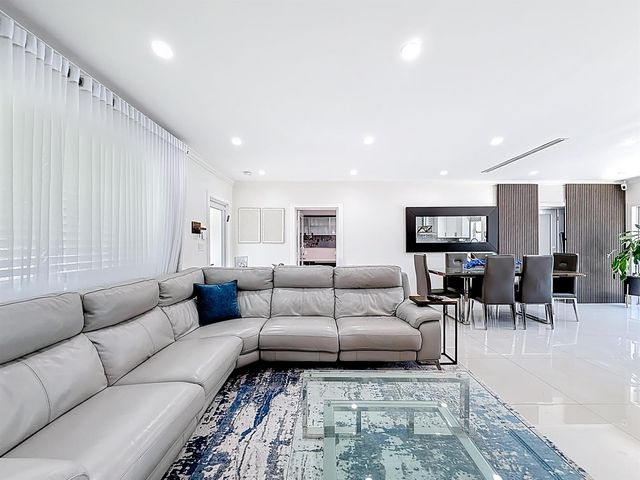 2601 NE 18th Street, Pompano Beach, FL 33062