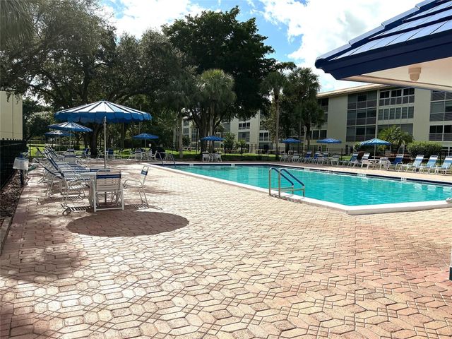 2303 Lucaya Lane F3, Coconut Creek, FL 33066