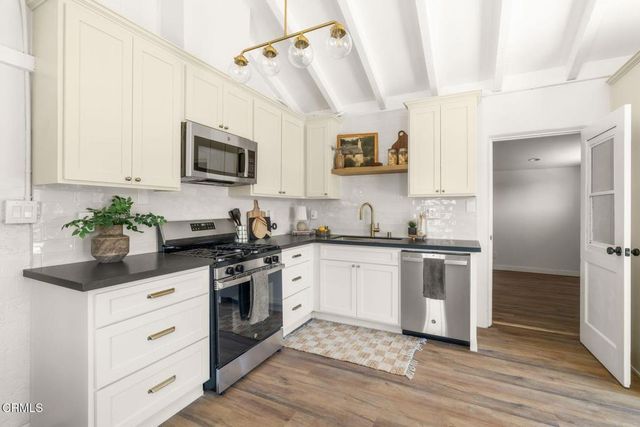 790 S Saticoy Avenue, Ventura, CA 93004