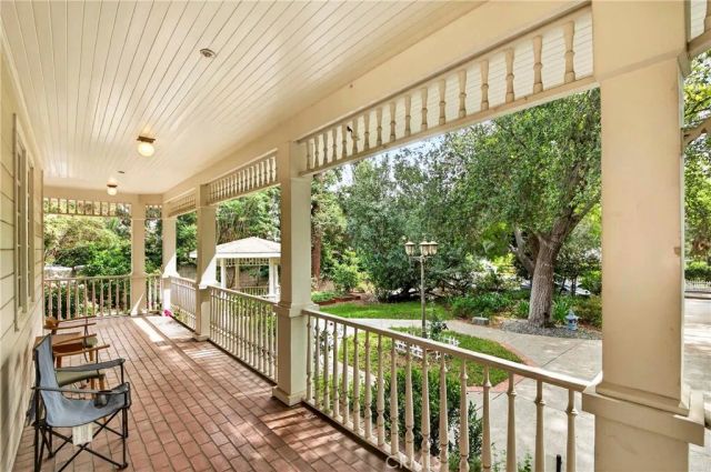 465 W Highland Avenue, Sierra Madre, CA 91024
