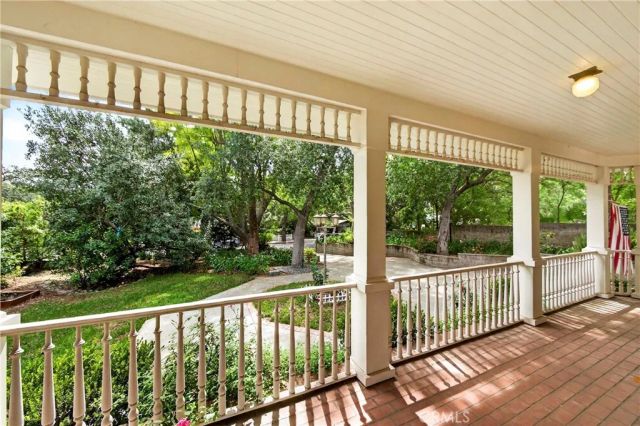 465 W Highland Avenue, Sierra Madre, CA 91024