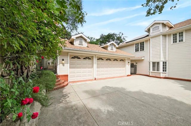 465 W Highland Avenue, Sierra Madre, CA 91024
