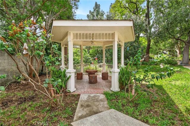 465 W Highland Avenue, Sierra Madre, CA 91024