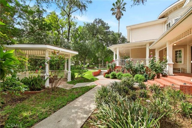 465 W Highland Avenue, Sierra Madre, CA 91024