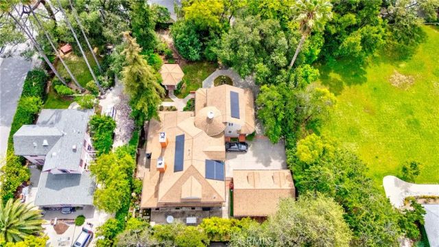 465 W Highland Avenue, Sierra Madre, CA 91024