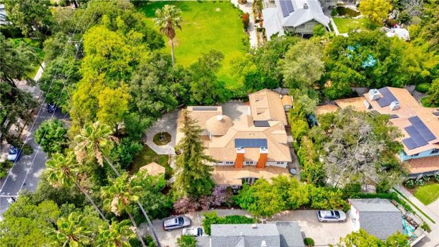 465 W Highland Avenue, Sierra Madre, CA 91024