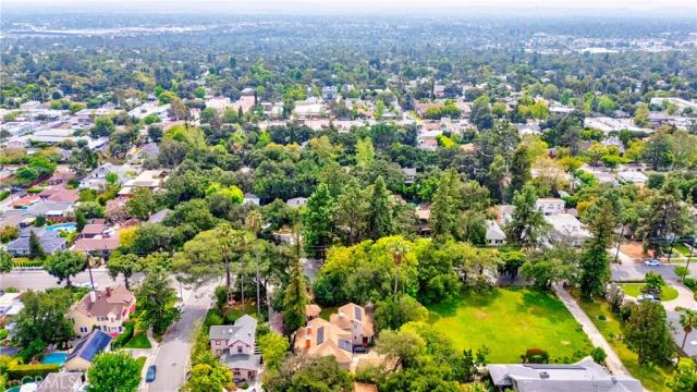 465 W Highland Avenue, Sierra Madre, CA 91024