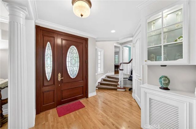 465 W Highland Avenue, Sierra Madre, CA 91024